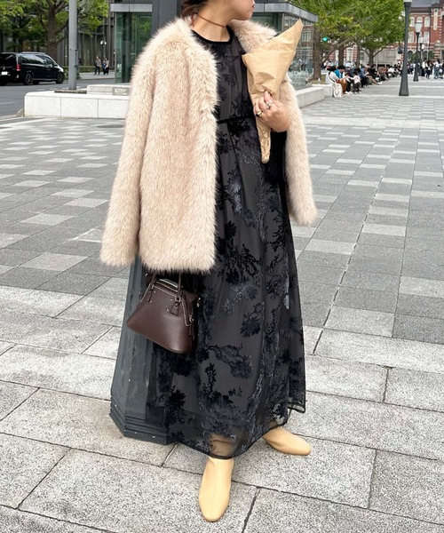 archives(アルシーヴ)の「〈Ltd.〉NoCollar Volume Fur Coat(その他アウター・レディース・ブラウン/アイボリー・MEDIUM)」の19枚目の写真