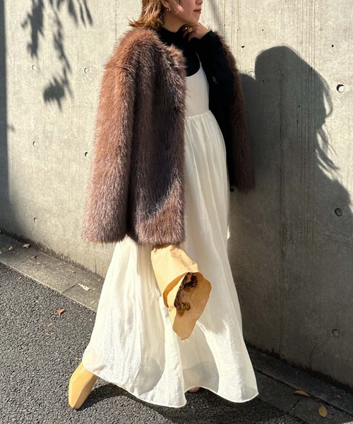 archives(アルシーヴ)の「〈Ltd.〉NoCollar Volume Fur Coat(その他アウター・レディース・ブラウン/アイボリー・MEDIUM)」の9枚目の写真