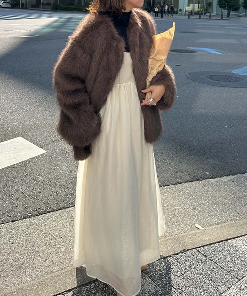 archives(アルシーヴ)の「〈Ltd.〉NoCollar Volume Fur Coat(その他アウター・レディース・ブラウン/アイボリー・MEDIUM)」の6枚目の写真