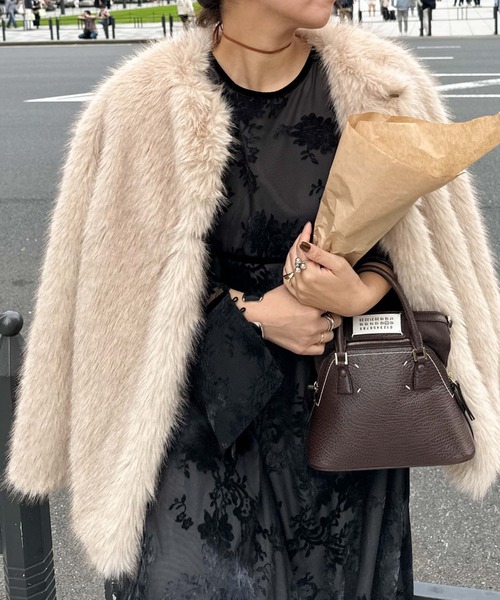 archives(アルシーヴ)の「〈Ltd.〉NoCollar Volume Fur Coat(その他アウター・レディース・ブラウン/アイボリー・MEDIUM)」の15枚目の写真