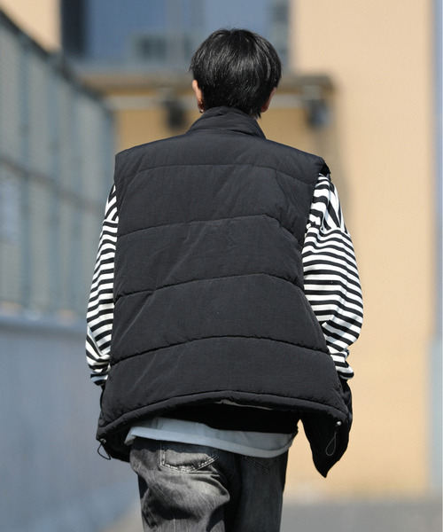 【セール】【neos -addictive design-】ルーズシルエット スタンドネック ナイロン 中綿 ベスト(ダウンベスト)|neos(ネオス) 【セール】【neos -addictive design-】ルーズシルエット スタンドネック ナイロン 中綿 ベスト(ダウンベスト)|neos(ネオス)