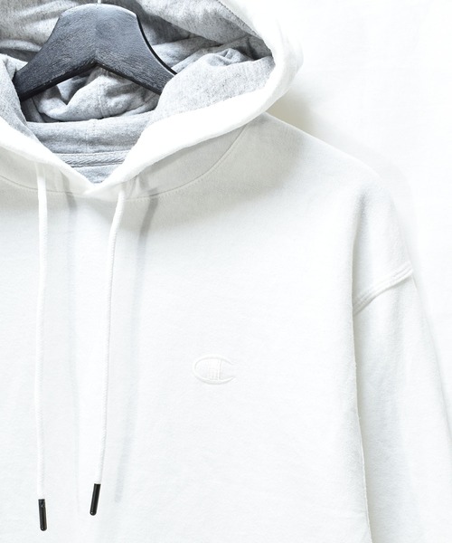 Champion（チャンピオン）の「【ヴィンテージ古着】Champion / チャンピオン ロゴ刺繍 スウェットパーカー（パーカー・メンズ・ホワイト・MEDIUM）」の3枚目の写真