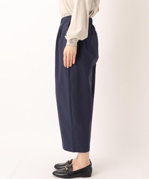 one'sterrace(ワンズテラス)の「綿麻9分丈 ワイドテーパード パンツ(その他パンツ・レディース・ネイビー系5/ベージュ系8/アイボリー系8・02)」の5枚目の写真