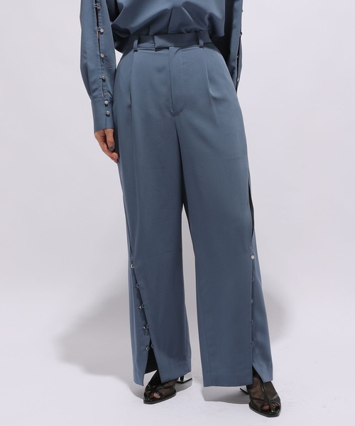 HARE（ハレ）の「メタルボタンスリットパンツ(HARE)（その他パンツ 