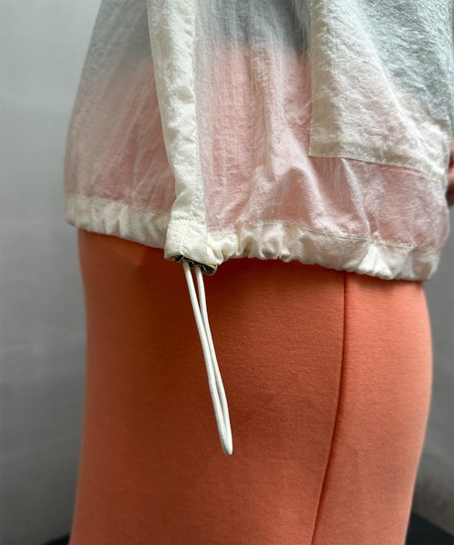 un dix cors（アンディコール）の「ライトヴィンテージタフタジャケット（ナイロンジャケット・レディース・アイボリー/ブラック/ミント・FREE）」の4枚目の写真