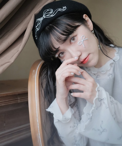 mimi toujours（ミミトゥジュール）の「オリジナル リボン 刺繍 ベレー帽 mimi toujours×wei3h（カーディガン/ボレロ・レディース・ベージュ・フリー）」の10枚目の写真