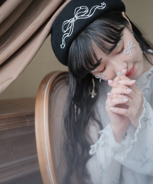 mimi toujours（ミミトゥジュール）の「オリジナル リボン 刺繍 ベレー帽 mimi toujours×wei3h（カーディガン/ボレロ・レディース・ベージュ・フリー）」の11枚目の写真