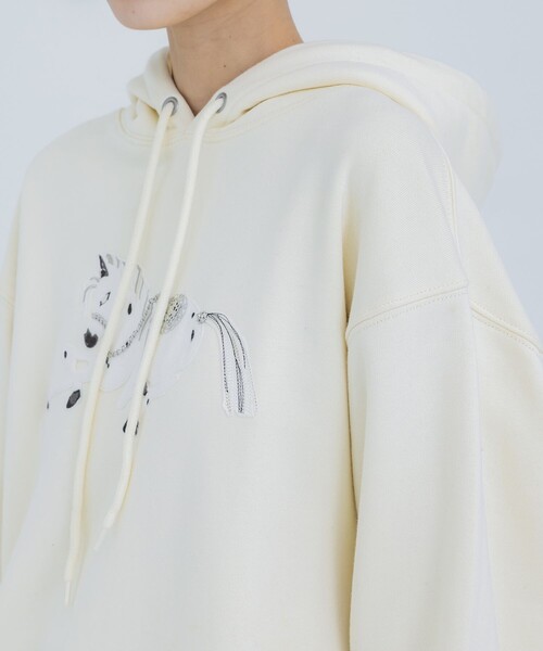 tanakadaisuke（タナカダイスケ）の「【tanakadaisuke/タナカダイスケ】《STUDIOUS別注》Horse emproidery hoodie/ホース刺繍フーディ（パーカー・レディース・ブラック/アイボリー・1/2）」の14枚目の写真