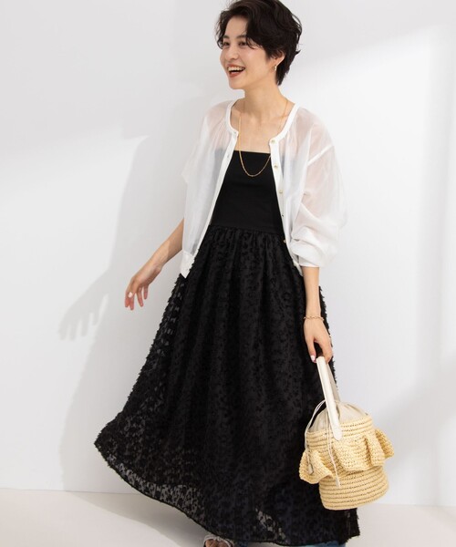 NOLLEY’S（ノーリーズ）の「《手洗い可能》シアー布帛クルーネックカーディガン（カーディガン/ボレロ・レディース・ブラウン/ブラック/オフホワイト/ネイビー/ブルー・38）」の10枚目の写真