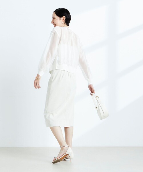 NOLLEY’S（ノーリーズ）の「《手洗い可能》シアー布帛クルーネックカーディガン（カーディガン/ボレロ・レディース・ブラウン/ブラック/オフホワイト/ネイビー/ブルー・38）」の16枚目の写真