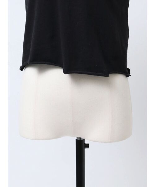 VEQUM（VEQUM）の「【VEQUM】CROPPED DAMAGE T/S（Tシャツ/カットソー・レディース・ピンク/グレー/ホワイト/パープル/ブラック・FREE）」の21枚目の写真