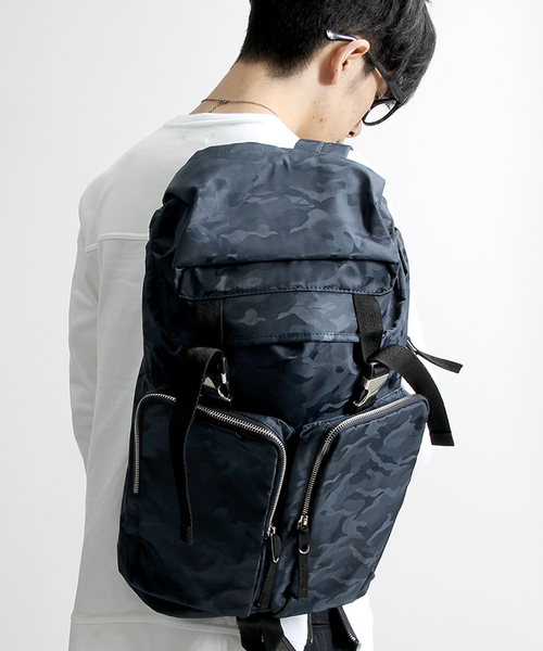 WEGO（ウィゴー）の「WEGO/ダブルポケットバックパック（バックパック/リュック・メンズ・ブラック/カーキ/カモフラージュ・FREE）」の3枚目の写真