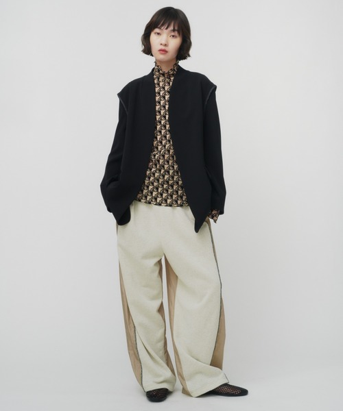 THINGS THAT MATTER（シングス ザット マター）の「NEW DOUBLE CLOTH COLLARLESS JACKET / ニューダブルクロスカラーレスジャケット（ノーカラージャケット・レディース・ブラック/ベージュ・FREE）」の4枚目の写真