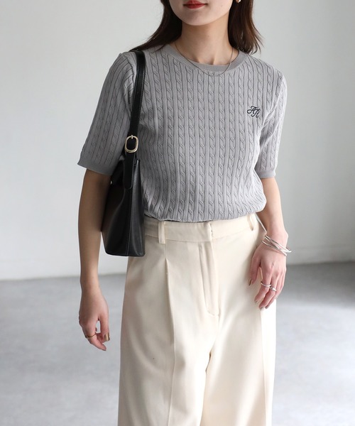 Riberry（リベリー）の「ケーブル胸刺繍半袖ショートニット（ニット