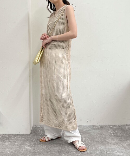 FREDY emue フレディエミュ 白 ひざ丈 ニットワンピース S FREDY emue フレディエミュ 白 ひざ丈 ニットワンピース S