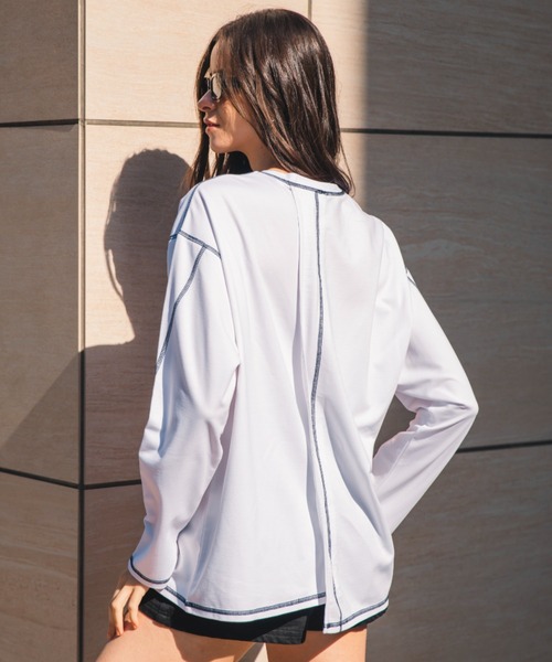 LEANN MOMENT(リーンモーメント)の「Asymmetry cross stitch cut top(Tシャツ/カットソー・レディース・ホワイト/ブラック/グリーン・SMALL/MEDIUM)」の6枚目の写真