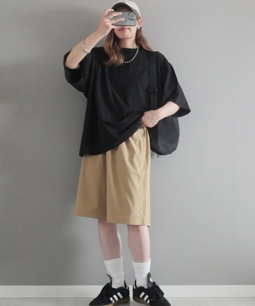 SHAKA WeAR（シャカウェア）の「【SHAKA WeAR】7.5oz Garment Dye Drop Shoulder/ピグメント加工/BIG T（Tシャツ/カットソー・レディース・ブラック/ブラウン/ホワイト/チャコール/クリーム/サンドベージュ・L/M/LL）」の16枚目の写真