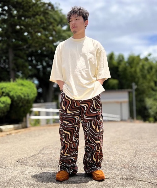 SHAKA WeAR（シャカウェア）の「【SHAKA WeAR】7.5oz Garment Dye Drop Shoulder/ピグメント加工/BIG T（Tシャツ/カットソー・レディース・ブラック/ブラウン/ホワイト/チャコール/クリーム/サンドベージュ・L/M/LL）」の17枚目の写真
