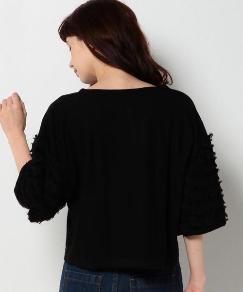 Another Edition(アナザーエディション)の「ソデフリンジニットプルオーバー/ AEBC C/Rソデフリンジ PO◆(ニット/セーター・レディース・ブラック/ベージュ/ワイン・フリー)」の4枚目の写真