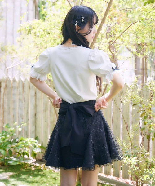 ショート丈　スクエアネック　リボントップス ROJITA（ロジータ）の「スクエアーネックリボントップス（T
