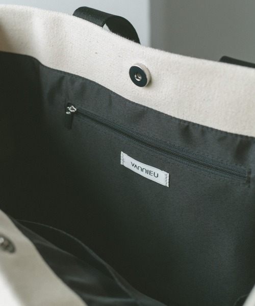 VANNIE U（ヴァニーユー）の「キャリーオントラベルトートバッグ（トートバッグ・レディース・アイボリー/ブラック/ダークブラウン・FREE）」の13枚目の写真