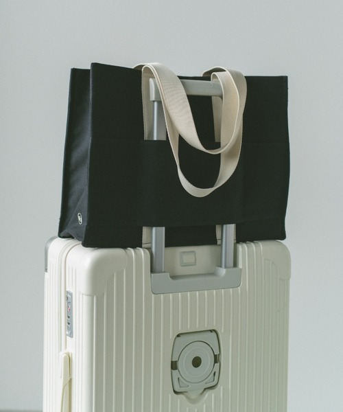 VANNIE U（ヴァニーユー）の「キャリーオントラベルトートバッグ（トートバッグ・レディース・アイボリー/ブラック/ダークブラウン・FREE）」の7枚目の写真