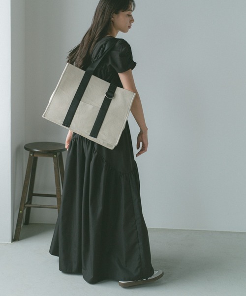 VANNIE U（ヴァニーユー）の「キャリーオントラベルトートバッグ（トートバッグ・レディース・アイボリー/ブラック/ダークブラウン・FREE）」の6枚目の写真