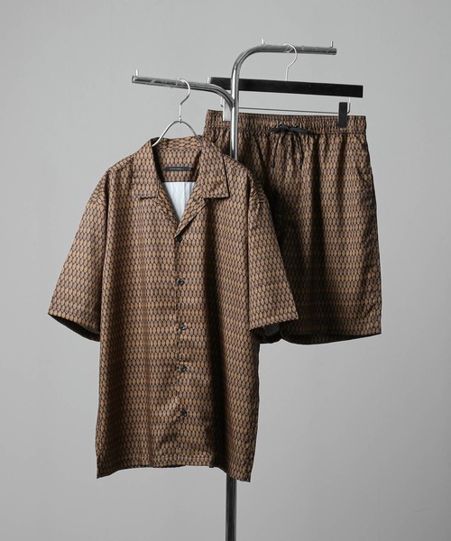 ROOT THREE（ルートスリー）の「【ROOT THREE】 総柄 オープンカラー 半袖 シャツ / 柄シャツ（シャツ/ブラウス・メンズ・ブラック系1/グリーン系/ブラック系/グレー系・LARGE/MEDIUM）」の21枚目の写真