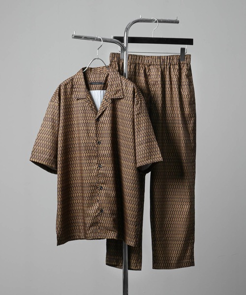 ROOT THREE（ルートスリー）の「【ROOT THREE】 総柄 オープンカラー 半袖 シャツ / 柄シャツ（シャツ/ブラウス・メンズ・ブラック系1/グリーン系/ブラック系/グレー系・LARGE/MEDIUM）」の22枚目の写真