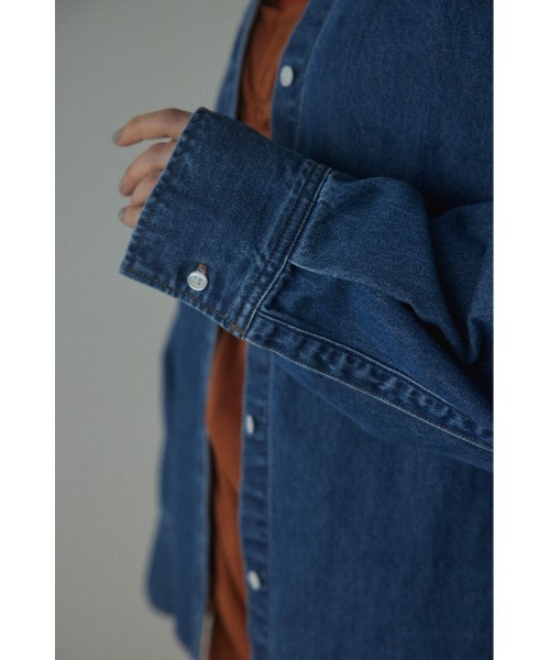 BLACK BY MOUSSY(ブラックバイマウジー)の「embroidery shirt(エンブロイダリーシャツ)(シャツ/ブラウス・レディース・ブルー・FREE)」の6枚目の写真