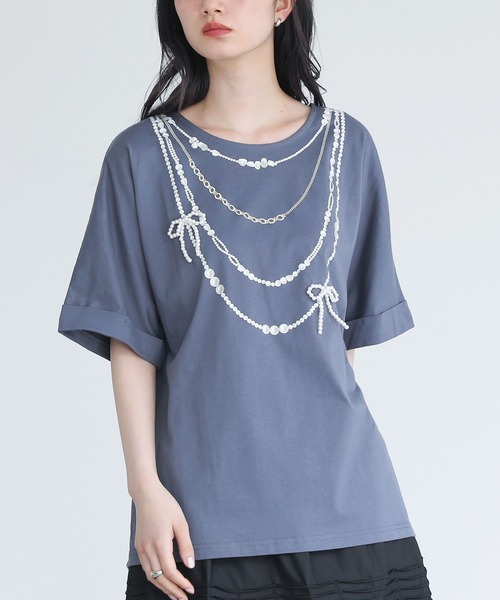 somari imagination(ソマリ イマジネーション)の「『フェイクパールリボンTシャツ』(Tシャツ/カットソー・レディース・ブラック/オフホワイト/ブルー・FREE)」の3枚目の写真