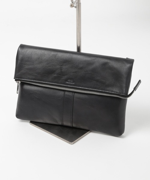 MEN'S BIGI(メンズビギ)の「【SEEKER/シーカー】別注クラッチショルダー(クラッチバッグ・メンズ・キャメル/グリーン/ブラック・FREE)」の2枚目の写真