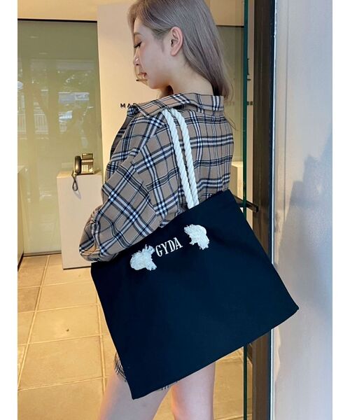 GYDA(ジェイダ)の「GYDAロープLトートBAG(トートバッグ・レディース・アイボリー/ブラック・FREE)」の2枚目の写真