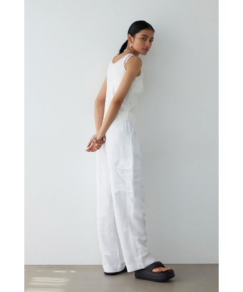 ALEXIA STAM（アリシアスタン）の「Easy Cargo Pants /麻リネンイージーカーゴパンツ（カーゴパンツ・レディース・グレー/ブラック/ホワイト・S/M）」の2枚目の写真
