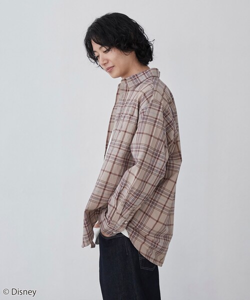 Disney（ディズニー）の「coen限定／Disney（ディズニー）チェックシャツ（シャツ/ブラウス・メンズ・ベージュ/ダークグリーン・M/L/XL）」の16枚目の写真