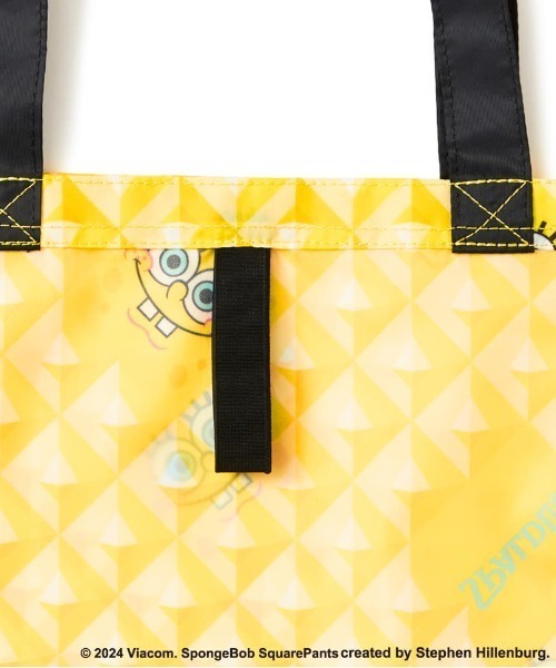 SPALDING(スポルディング)の「【SPALDING/スポルディング】パッカブルトートバッグ/スポンジボブコラボアイテム(トートバッグ・メンズ・イエロー/マルチ/ライトイエロー・FREE)」の4枚目の写真