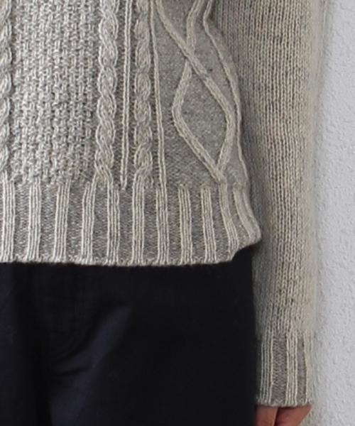 coen(コーエン)の「ダブルプレーティングケーブルクルーネックニット§(ニット/セーター・レディース・グレー/ワイン・MEDIUM/LARGE)」の10枚目の写真
