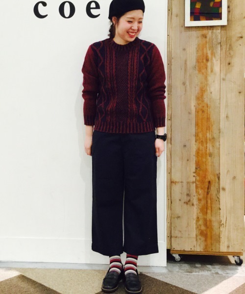 coen(コーエン)の「ダブルプレーティングケーブルクルーネックニット§(ニット/セーター・レディース・グレー/ワイン・MEDIUM/LARGE)」の13枚目の写真