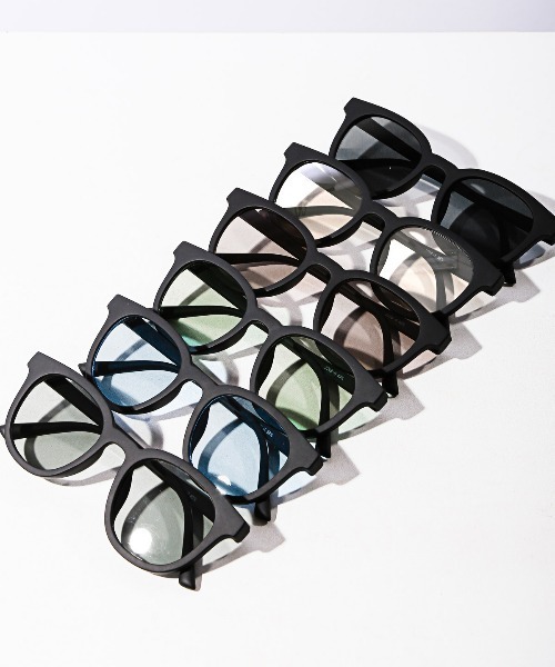 LUXSTYLE（ラグスタイル）の「ラバー加工フレームフラットレンズサングラス（サングラス・メンズ・ライトグリーン/ライトブルー/スモーク/ライトブラウン/スモークグレー/シルバー系その他・FREE）」の18枚目の写真