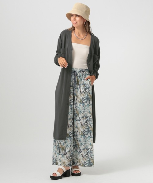 BAYFLOW（ベイフロー）の「[上品な微光沢素材にアップデート]袖リブシャツワンピース（シャツ/ブラウス・レディース・ブルー/チャコール/ベージュ・FREE）」の4枚目の写真