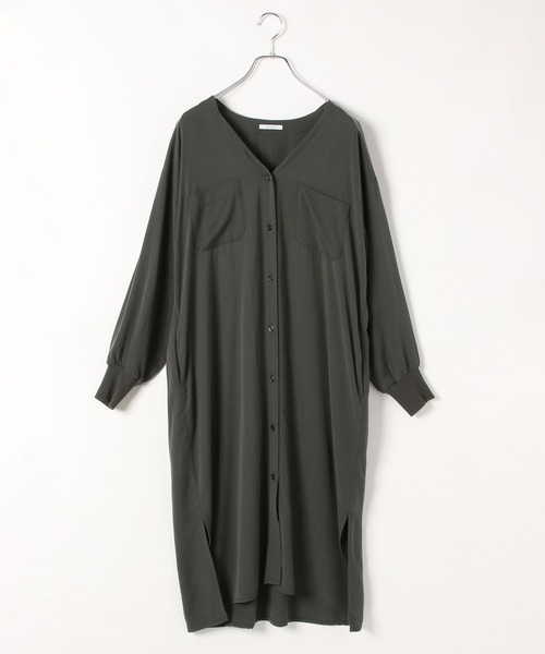 BAYFLOW（ベイフロー）の「[上品な微光沢素材にアップデート]袖リブシャツワンピース（シャツ/ブラウス・レディース・ブルー/チャコール/ベージュ・FREE）」の15枚目の写真