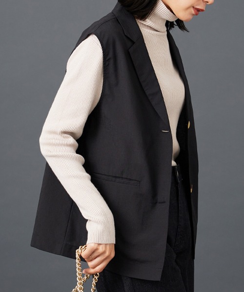 BELLUNA PLUS(ベルーナ)の「シアー素材ポケット付テーラードジレ(ベスト・レディース・ベージュ/ブラック・LARGE/X-LARGE/MEDIUM)」の3枚目の写真