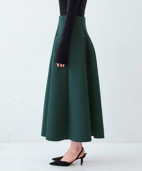 RUIRUE BOUTIQUE（ルイルエブティック）の「ストレッチ ｜ 選べるシルエット・丈 ボンディング ボリューム 美脚スカート（フレアロング） ｜ ダンボールニット フレアスカート ロングスカート コクーンスカート ウエストゴム オフィスカジュアル（スカート・レディース・ネイビー/ブラック/ダークグリーン/ライトグリーン/ピンク/レッド/ブルー・L/M）」の12枚目の写真