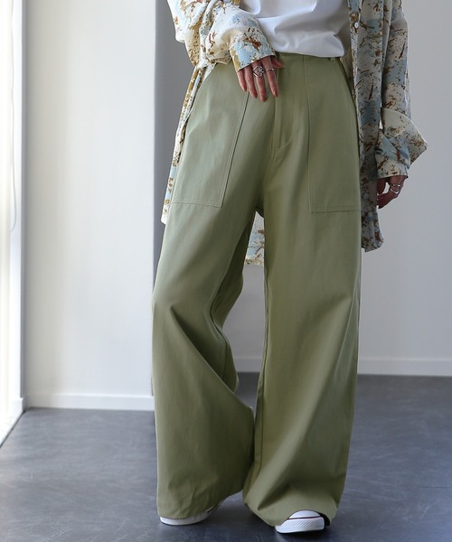 HUG.U（ハグユー）の「スラっとベイカーパンツ（チノパンツ・レディース・グレー/ベージュ/キナリ/ライトグリーン/ブラック/カーキ・M/L）」の22枚目の写真