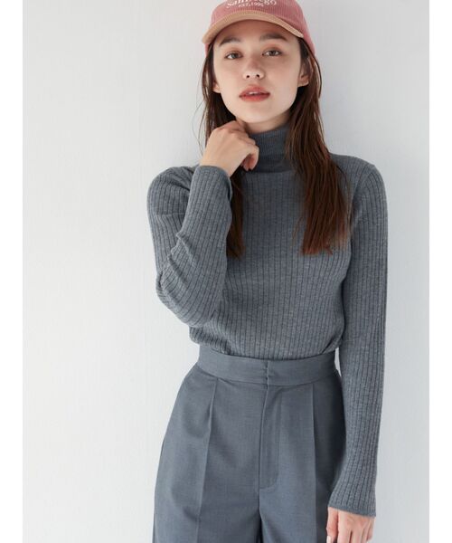 Ungrid（アングリッド）の「ウォッシャブルタートルニット（ニット/セーター・レディース・アイボリー/イエロー/オレンジ/ブルー/グレー/ピンク/ブラック・FREE）」の4枚目の写真