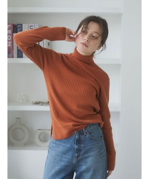 Ungrid（アングリッド）の「ウォッシャブルタートルニット（ニット/セーター・レディース・アイボリー/イエロー/オレンジ/ブルー/グレー/ピンク/ブラック・FREE）」の7枚目の写真