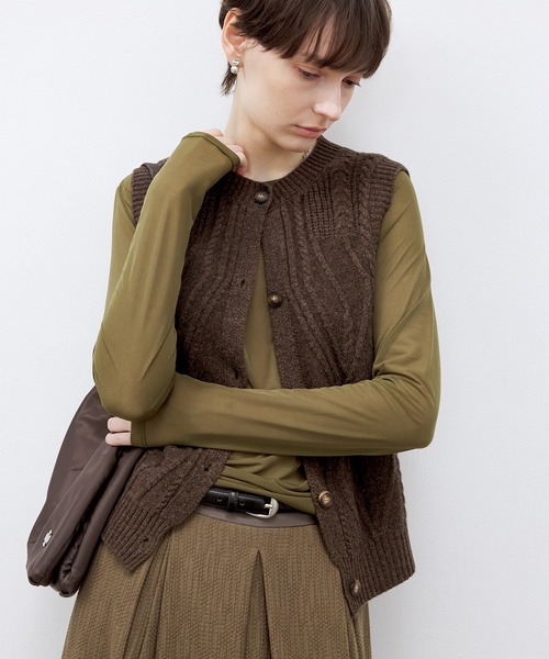 tageechita（タジチタ）の「【TAGEECHITA】ベーシックシアートップス（Tシャツ/カットソー・レディース・アイボリー/オリーブ・L/M/S）」の8枚目の写真