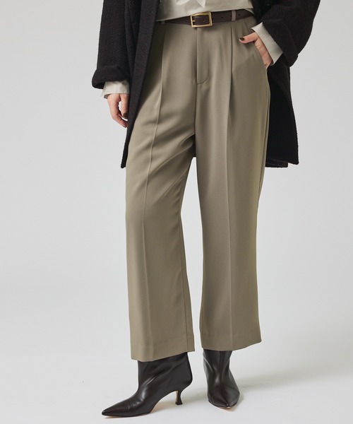 qualite(カリテ)の「マットサテンストレートパンツ/秋服/冬服/オフィスカジュアル(スラックス・レディース・モカ/アイボリー/グレイッシュブルー/チャコールグレー/ピンクベージュ・34/36/38)」の3枚目の写真