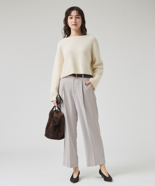 qualite(カリテ)の「マットサテンストレートパンツ/秋服/冬服/オフィスカジュアル(スラックス・レディース・モカ/アイボリー/グレイッシュブルー/チャコールグレー/ピンクベージュ・34/36/38)」の8枚目の写真