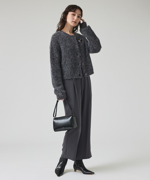 qualite(カリテ)の「マットサテンストレートパンツ/秋服/冬服/オフィスカジュアル(スラックス・レディース・モカ/アイボリー/グレイッシュブルー/チャコールグレー/ピンクベージュ・34/36/38)」の13枚目の写真